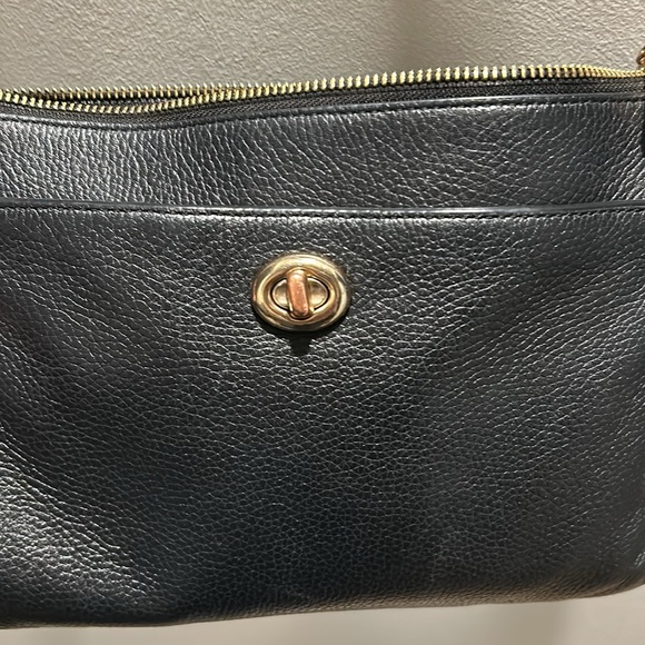 Coach purse - Picture 4 of 6